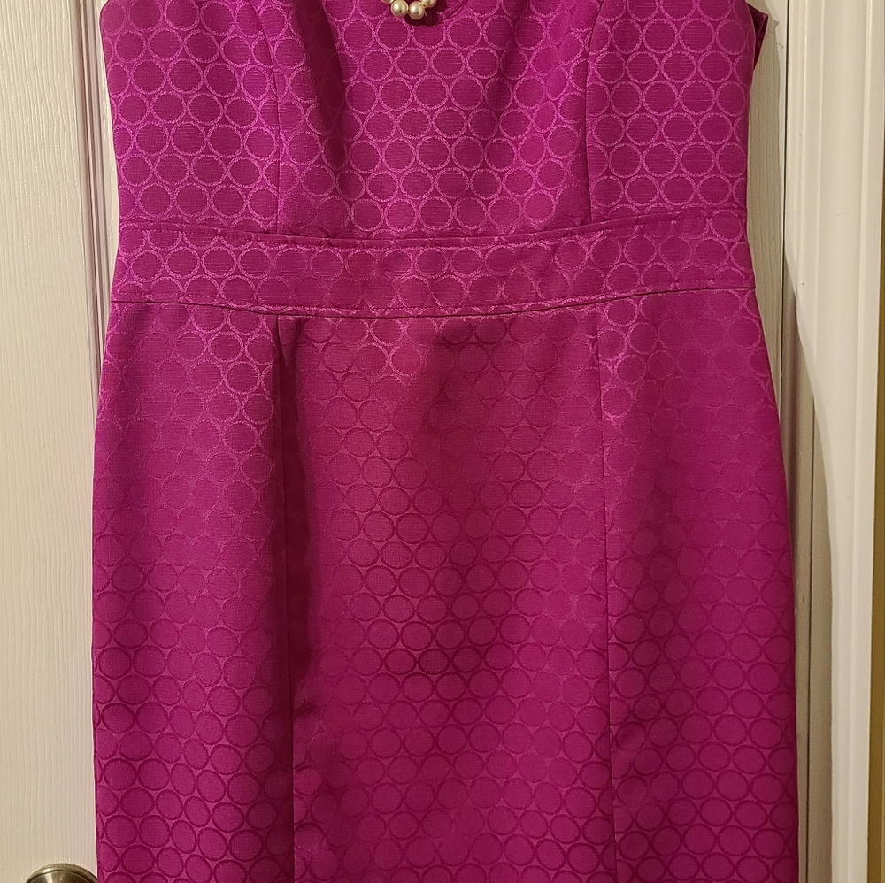 Women's Dresses - Picture 15 of 16